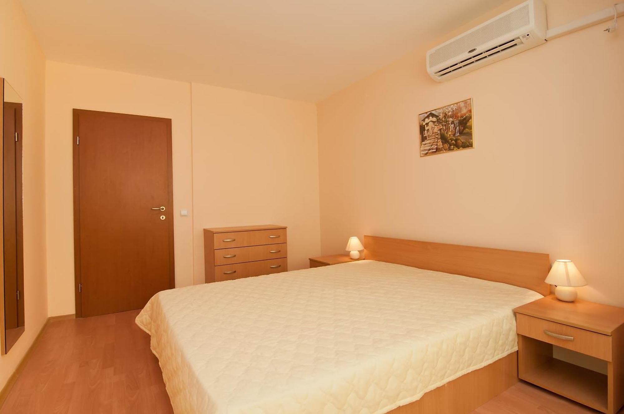 Crown And Imperial Apartments Sveti Vlas Exterior foto