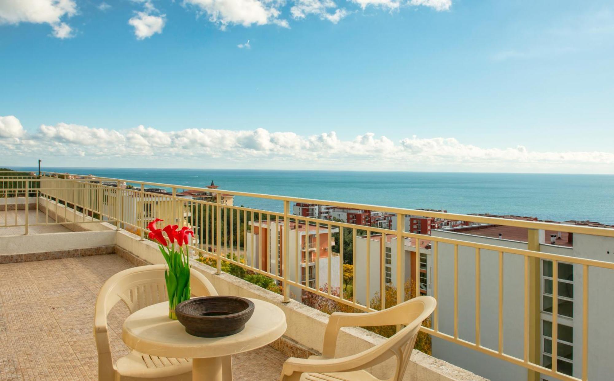 Crown And Imperial Apartments Sveti Vlas Exterior foto