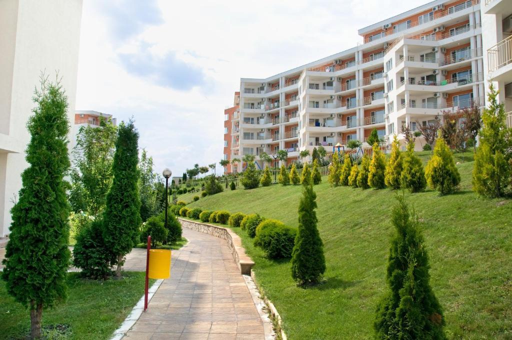 Crown And Imperial Apartments Sveti Vlas Exterior foto