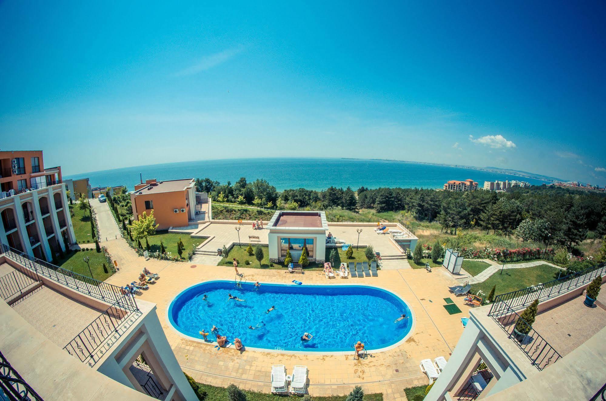 Crown And Imperial Apartments Sveti Vlas Exterior foto