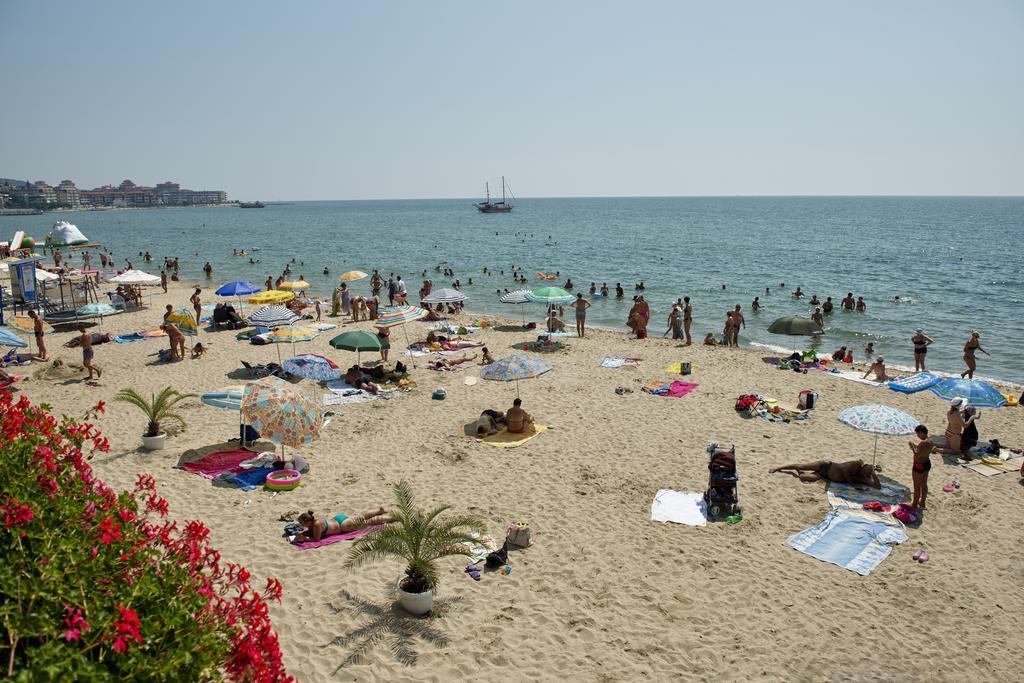 Crown And Imperial Apartments Sveti Vlas Exterior foto