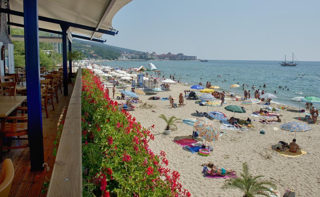 Crown And Imperial Apartments Sveti Vlas Exterior foto